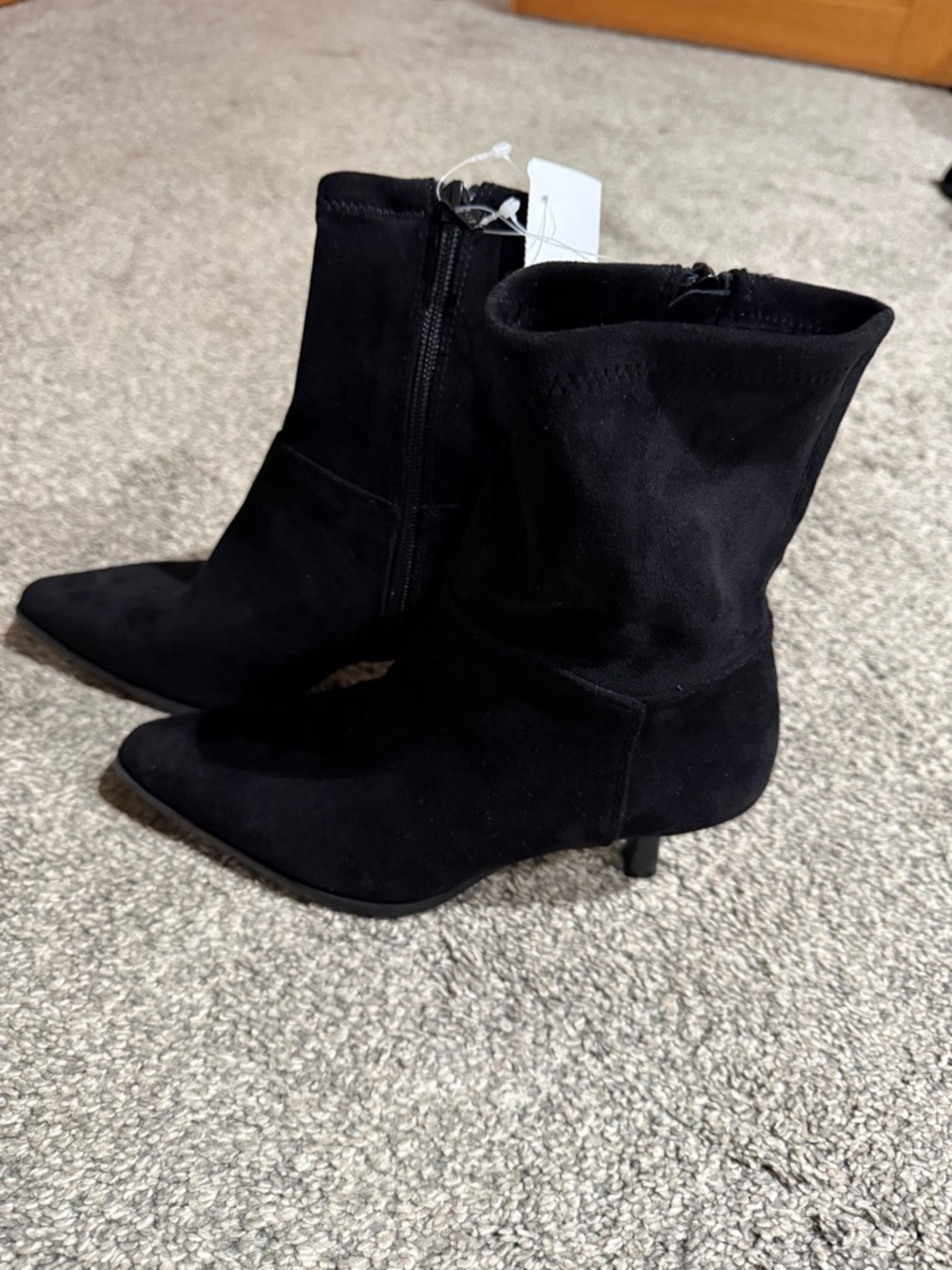 Ophelia Roe Chelsea Black Pointed-Toe Mid-Kitten Heel Ankle Boots